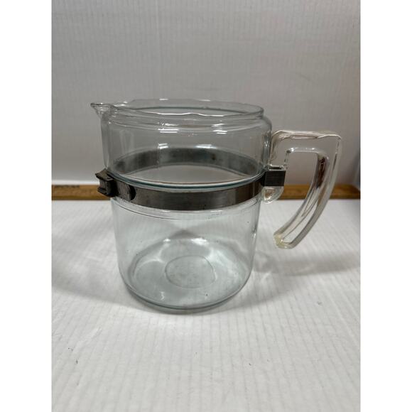 Vintage Pyrex Flameware Glass 4 Cup Percolator Coffee Pot  #7824B - Base Only - Picture 1 of 5